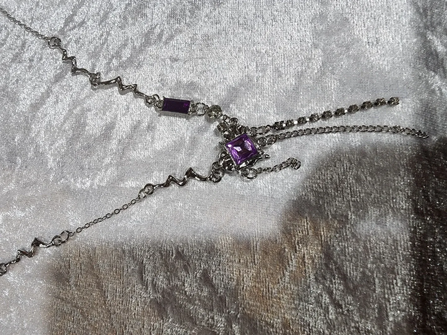 Necklaces image indicator(10)