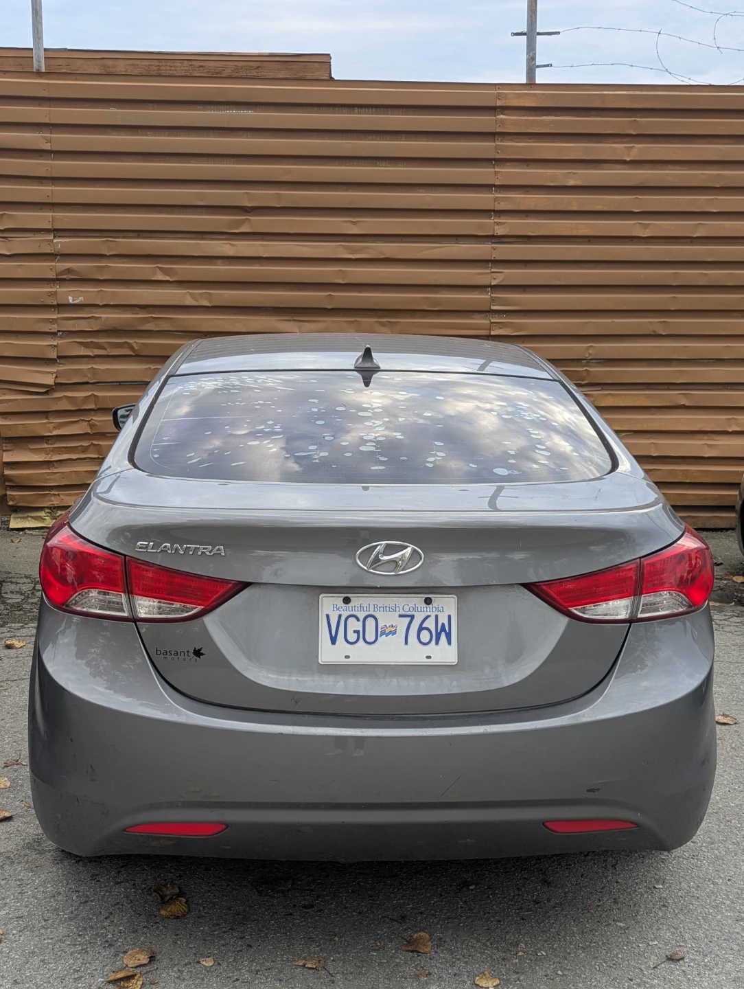 Hyundai Elantra Gray Sedan - photo 2