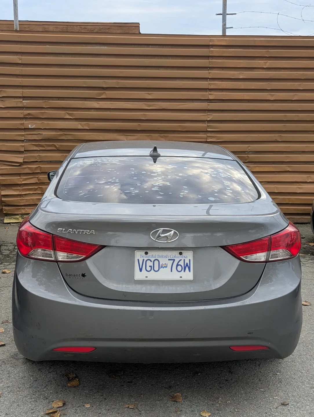 Hyundai Elantra Gray Sedan image indicator(2)