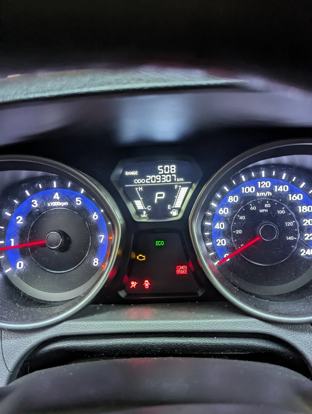 Hyundai Elantra Gray Sedan - photo 5