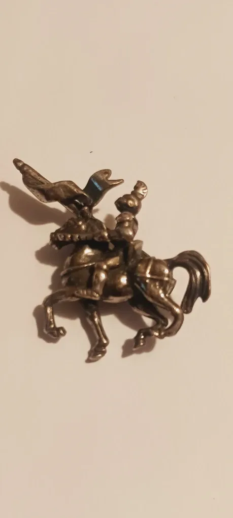 Rare Vintage Sterling Silver Knight on a Horse Brooch image indicator(3)