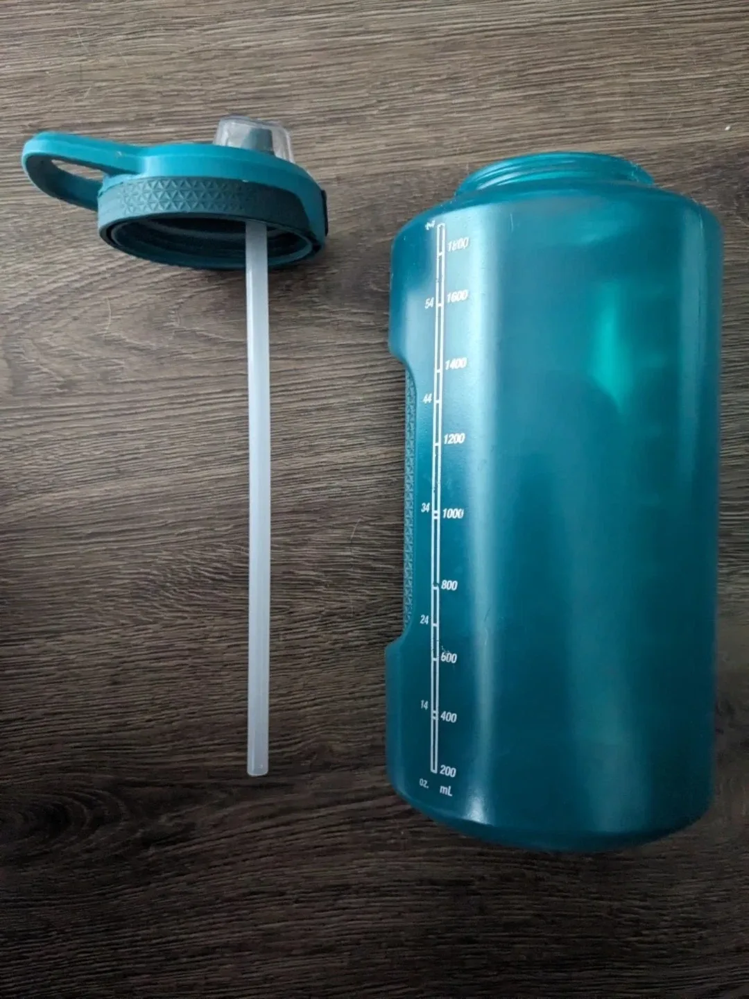 2 LITRE REUSABLE BOTTLE image indicator(3)