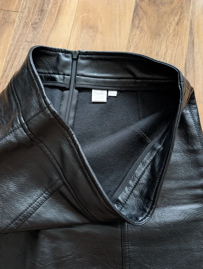 Twik Black Faux Leather Mini Skirt - Size M image indicator(2)