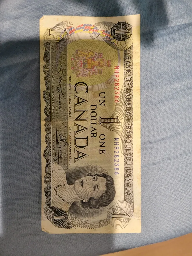 Vintage 1973 Canadian One Dollar Bill image indicator(2)