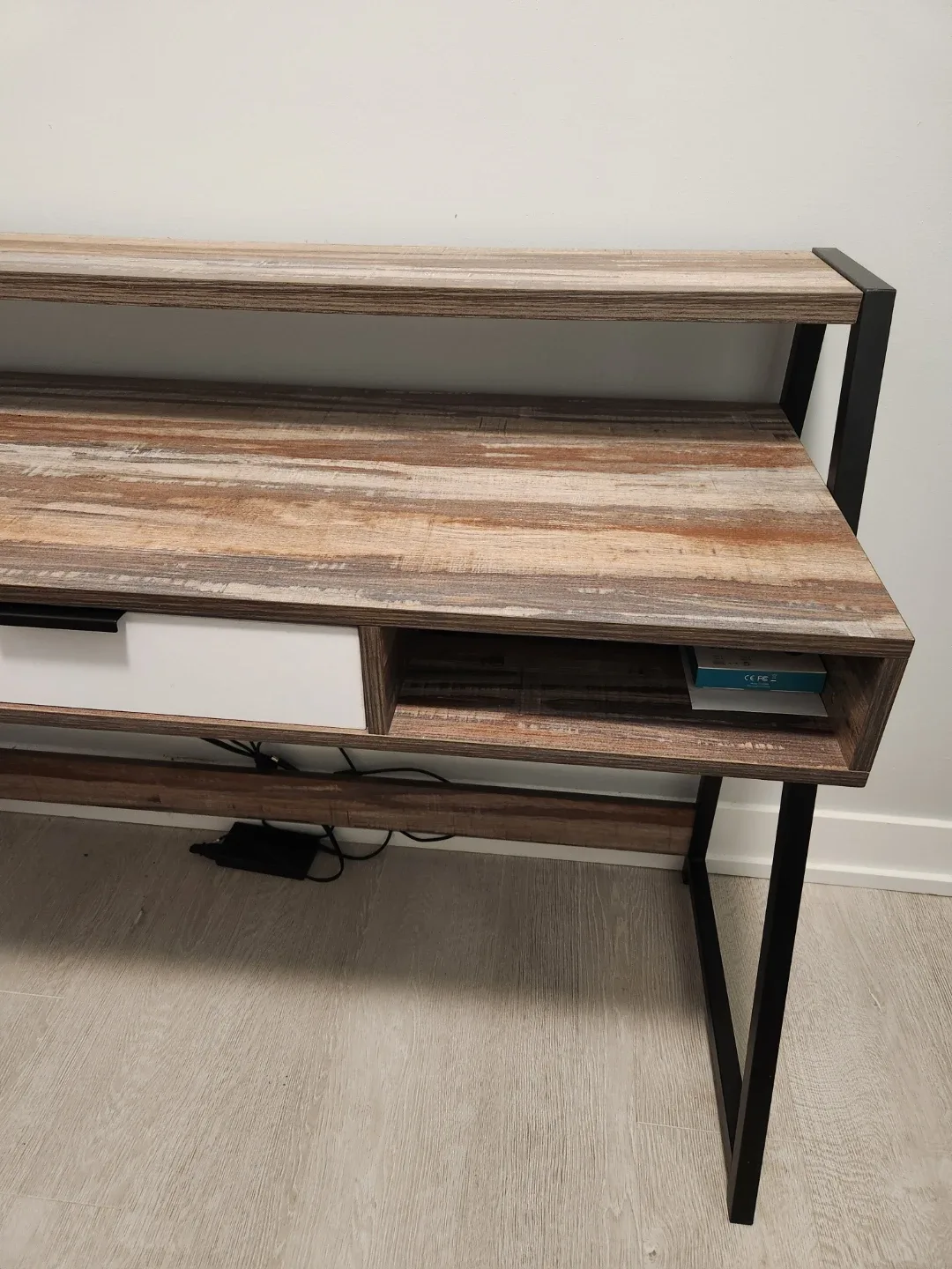 Office Desk image indicator(5)