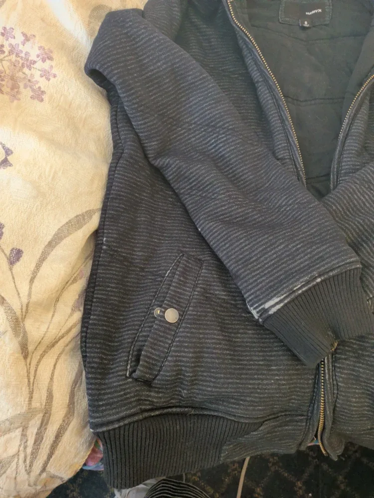 Hurley Hooded Jacket - Size Small image indicator(7)