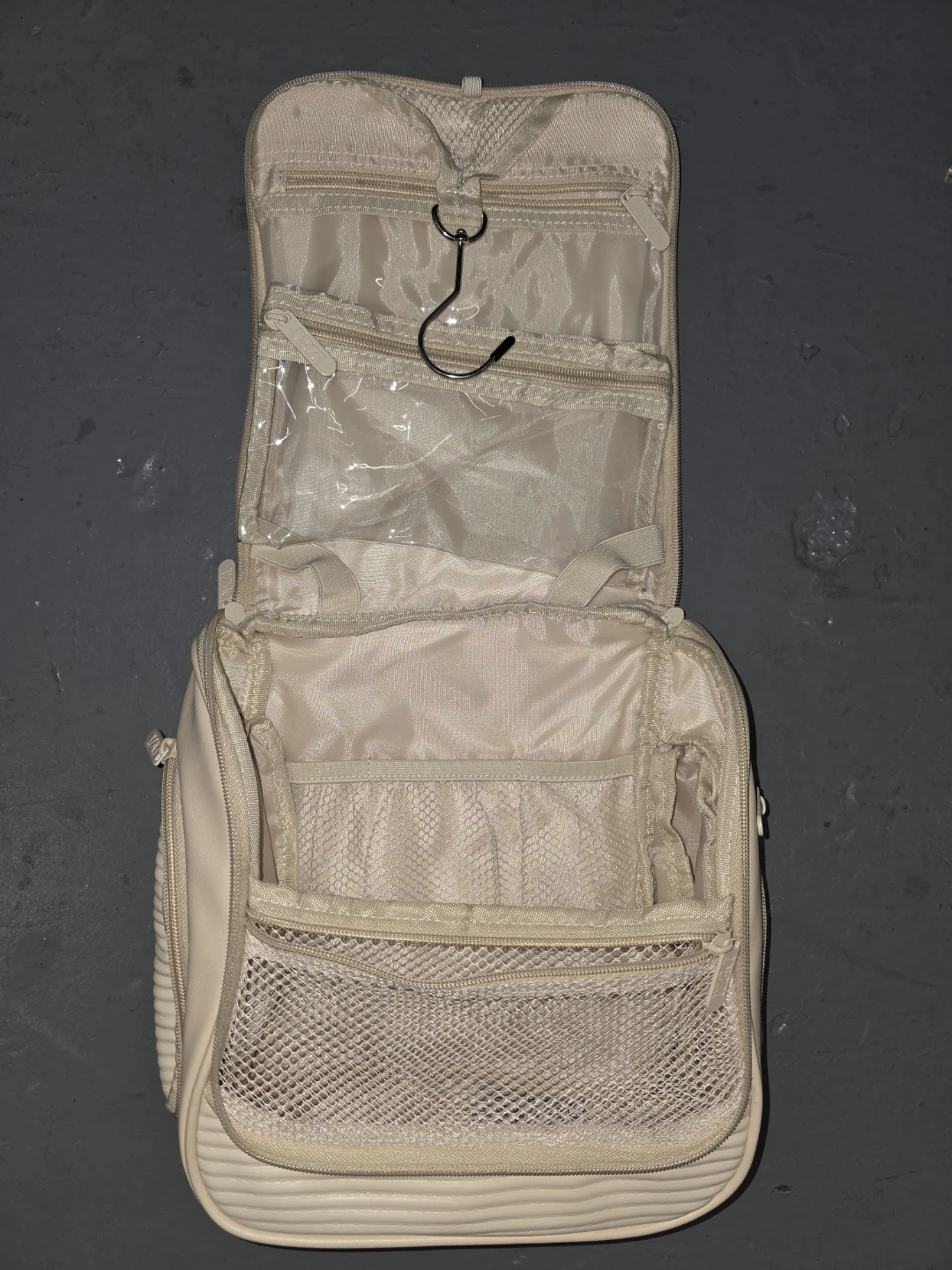 DEZI Toiletry Bag - Cream Color - photo 3
