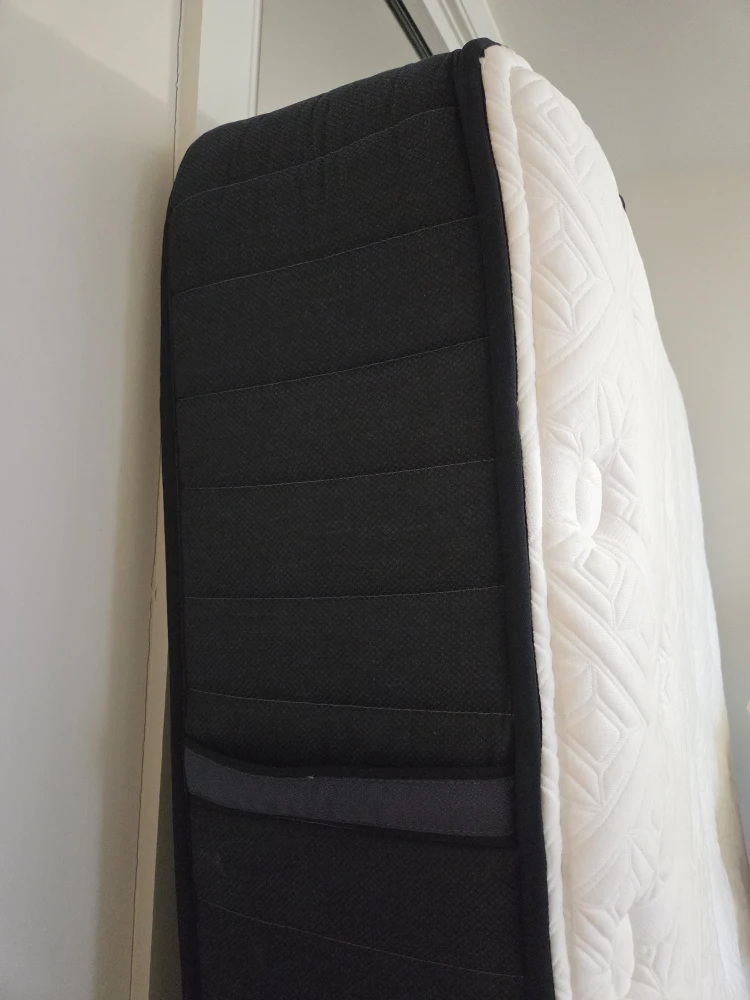 Queen Mattress 11inch Thick - photo 2