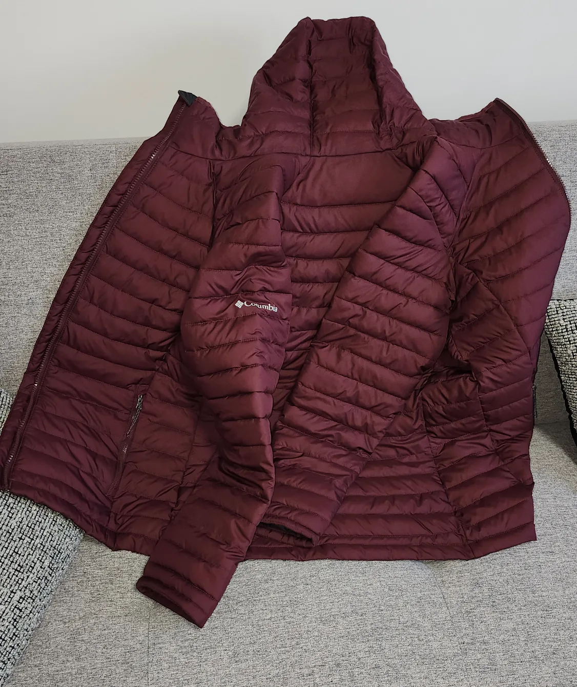 Columbia Maroon Puffer Jacket image indicator(2)
