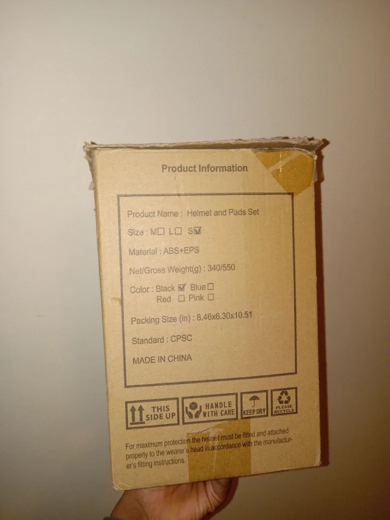 Helmet and Pads Set - Black image indicator(2)