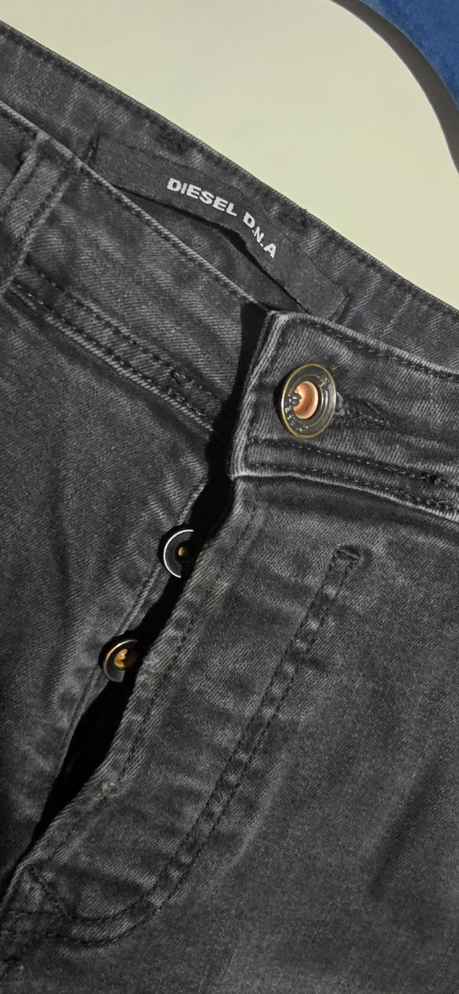 Diesel D.N.A. Black Distressed Jeans - photo 3