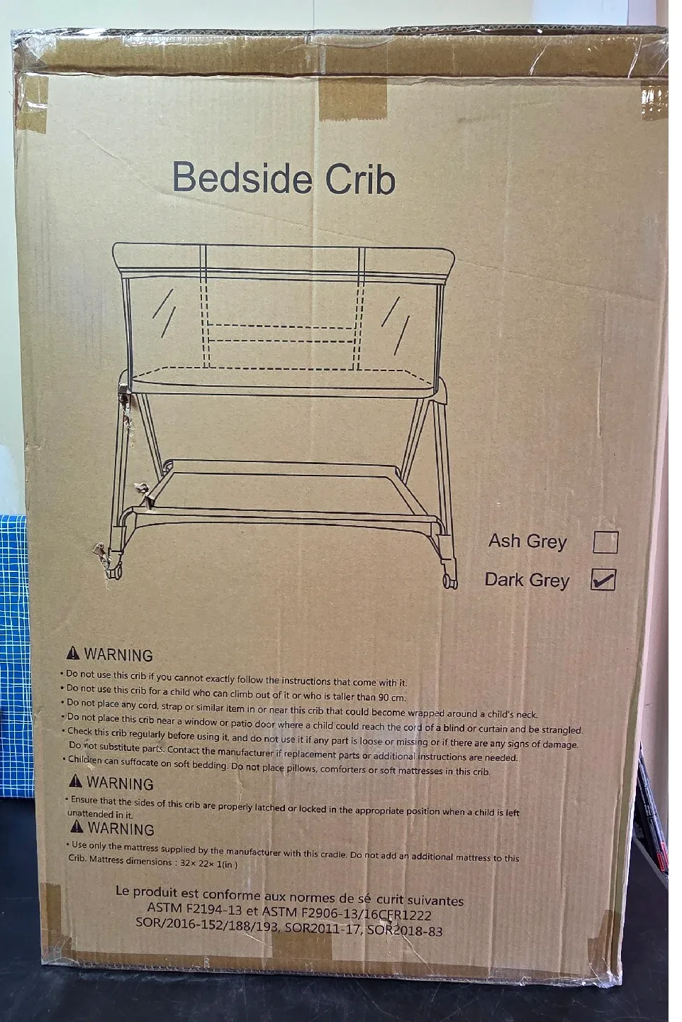 BRAND NEW SEALED - Bedside Crib with Adjustable Height image indicator(7)