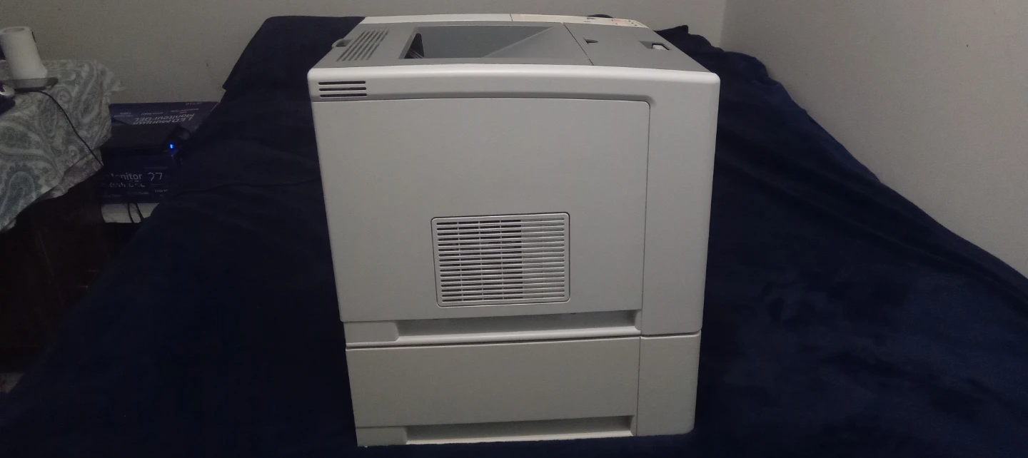 HP LaserJet 4700 Printer - photo 3