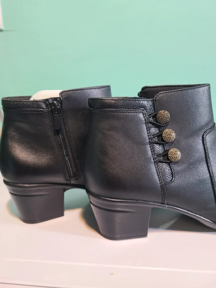Clarks Black Leather Ankle Boots image indicator(2)