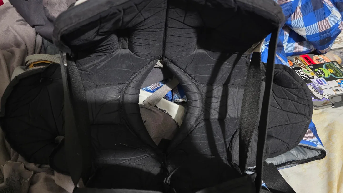 Douglas Football Shoulder Pads - Size 36 XL image indicator(3)