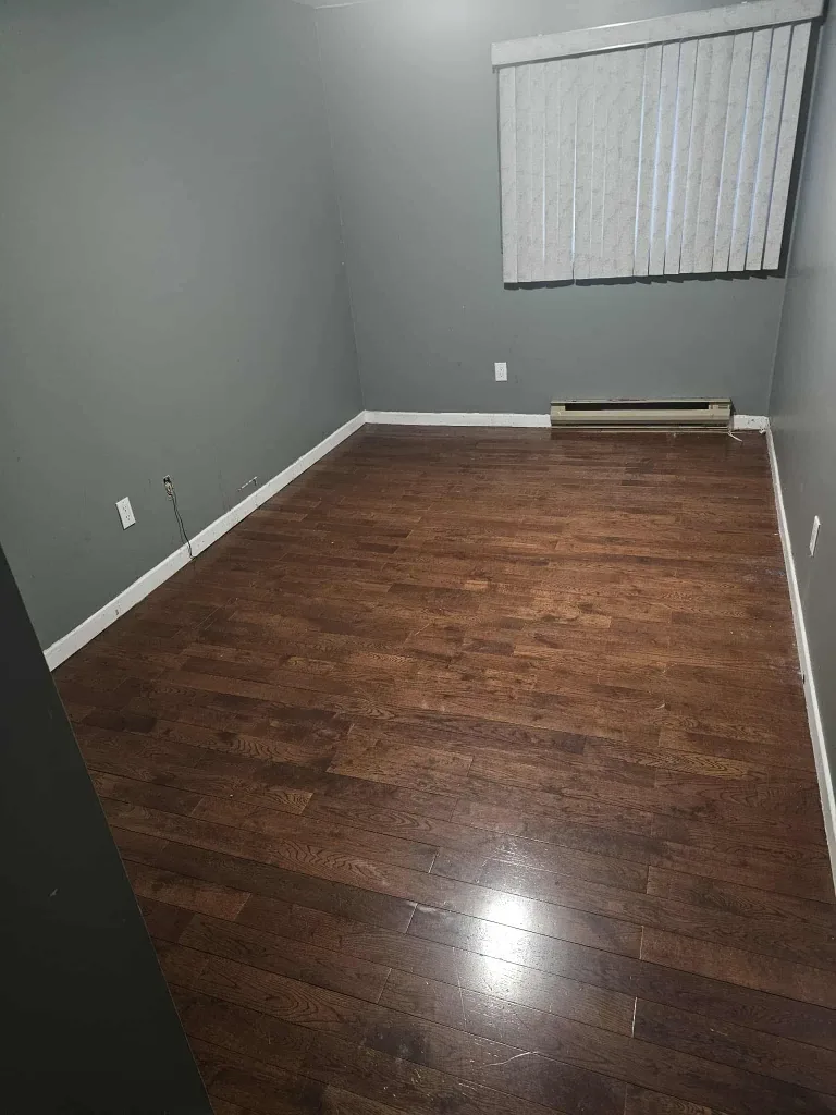 For Rent: 1 Bed 1 Bath - Townhouse