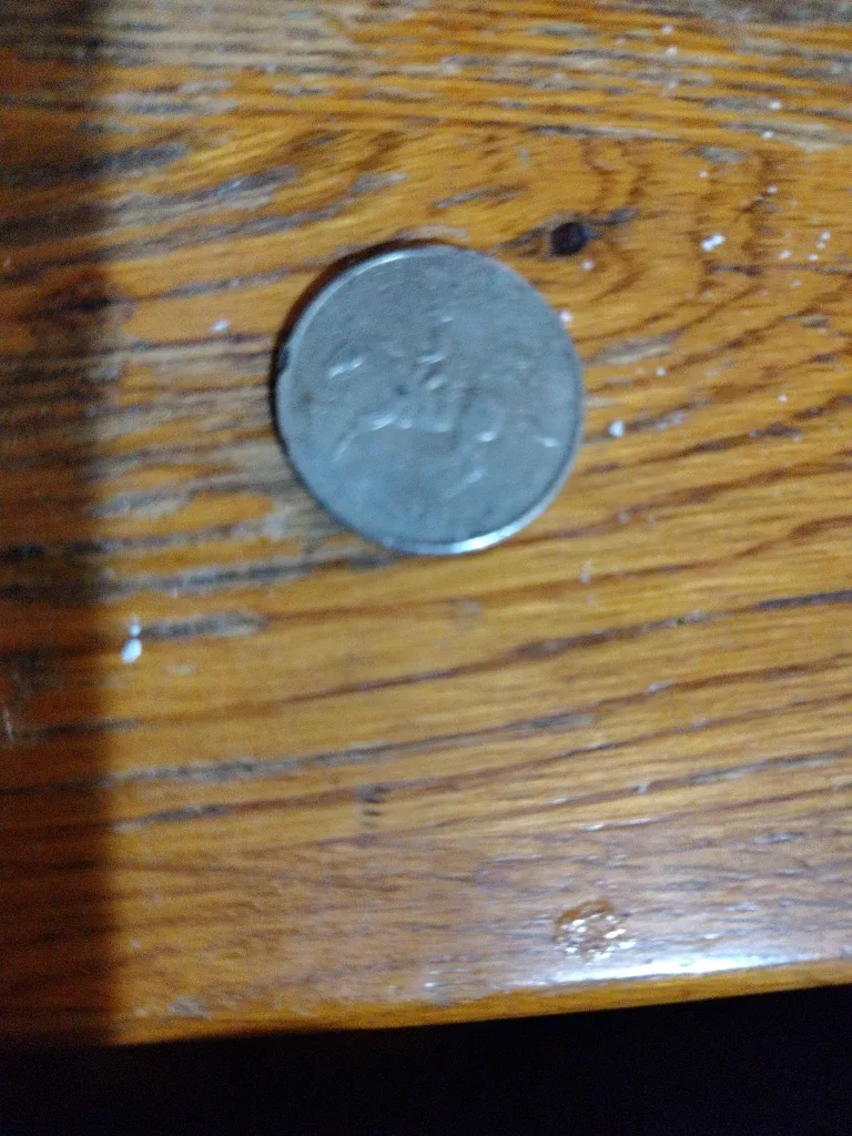 Vintage US Currency & Silver Dollar image indicator(4)