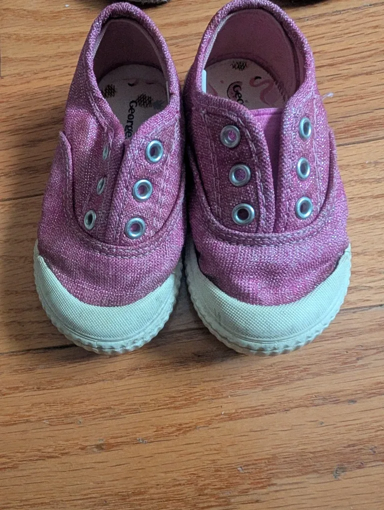 Toddler Shoes Size 4-5 image indicator(5)