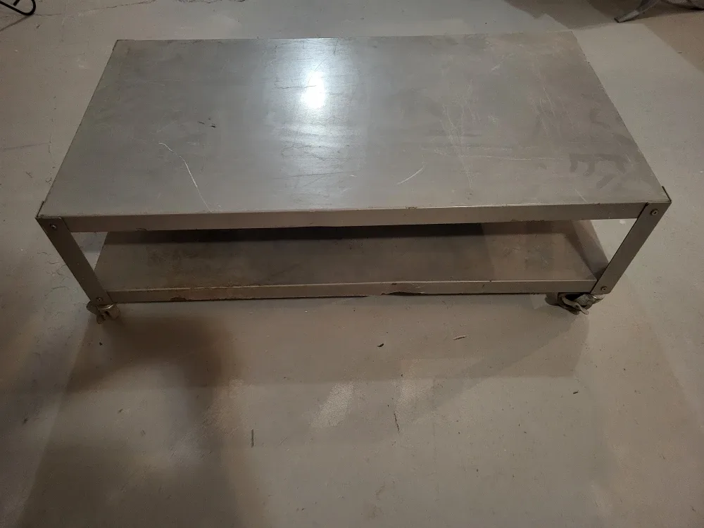 Metal Rolling Table - Industrial Style image indicator(3)
