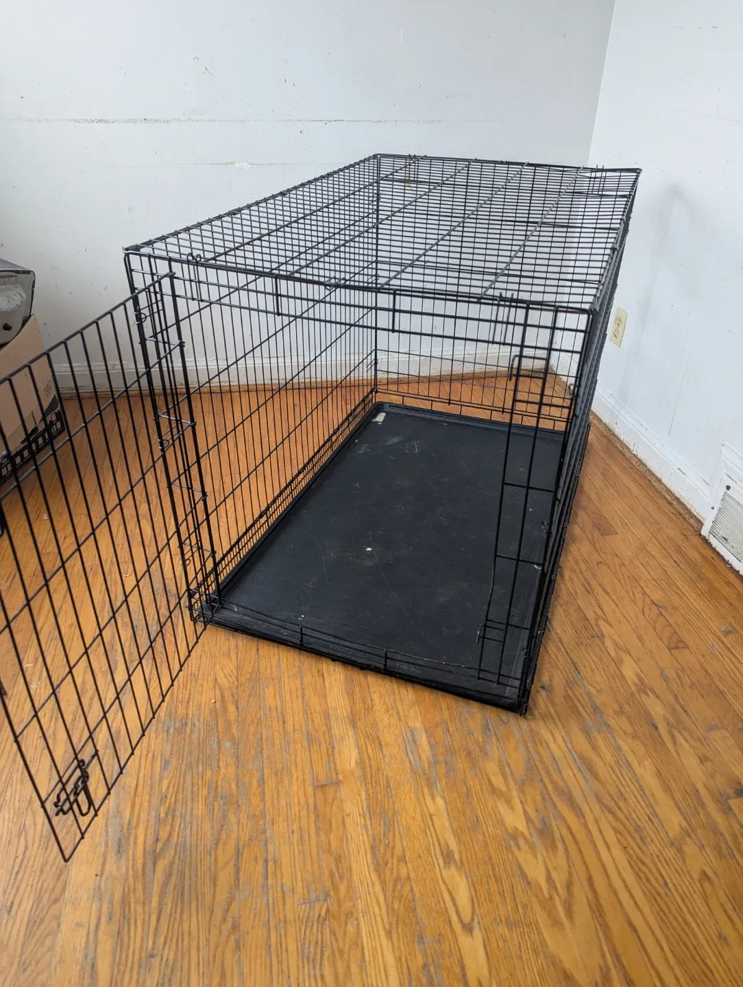 Black Dog Crate image indicator(4)