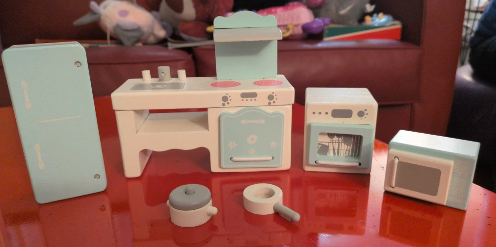 Wooden Dollhouse Furniture Set