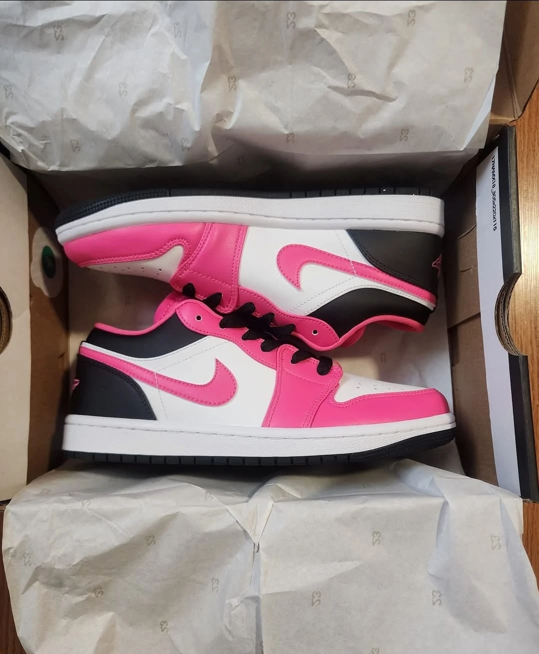 Air Jordan 1 Low Pink Black White - photo 2