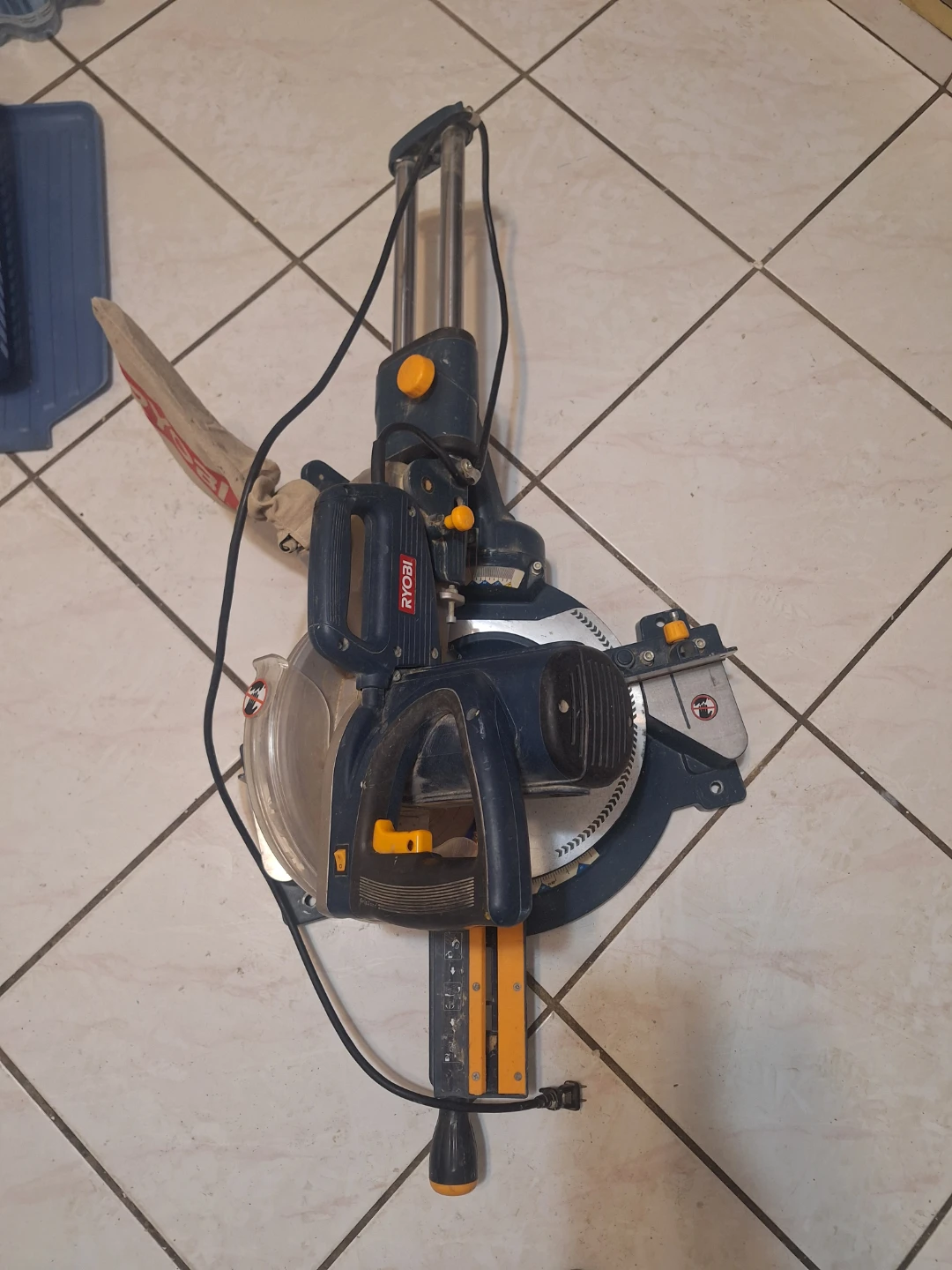 Ryobi Miter Saw.  buzz saws and discs - photo 5