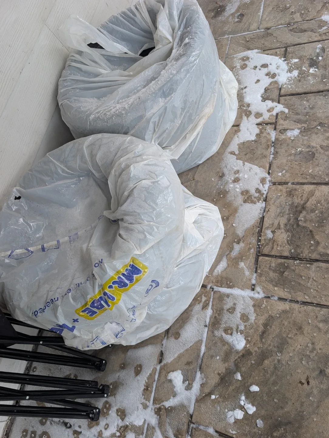 Full set Hercules Avalanche X-Treme winter Tire 225/60R17 image indicator(9)