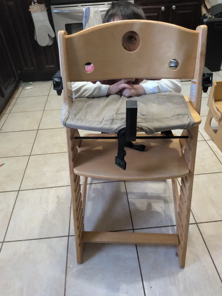 Keekaroo Height Right High Chair with Tray, Natural