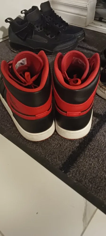 Jordan 1 alternative bred image indicator(3)