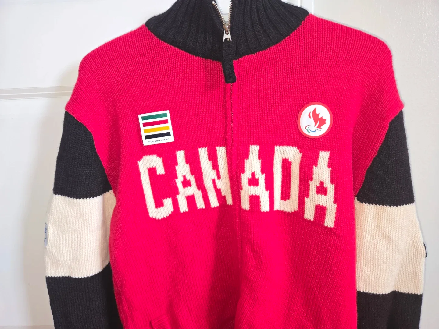 Hudson's Bay 2014 Paralympic Team Canada Sweater - Men Small image indicator(3)
