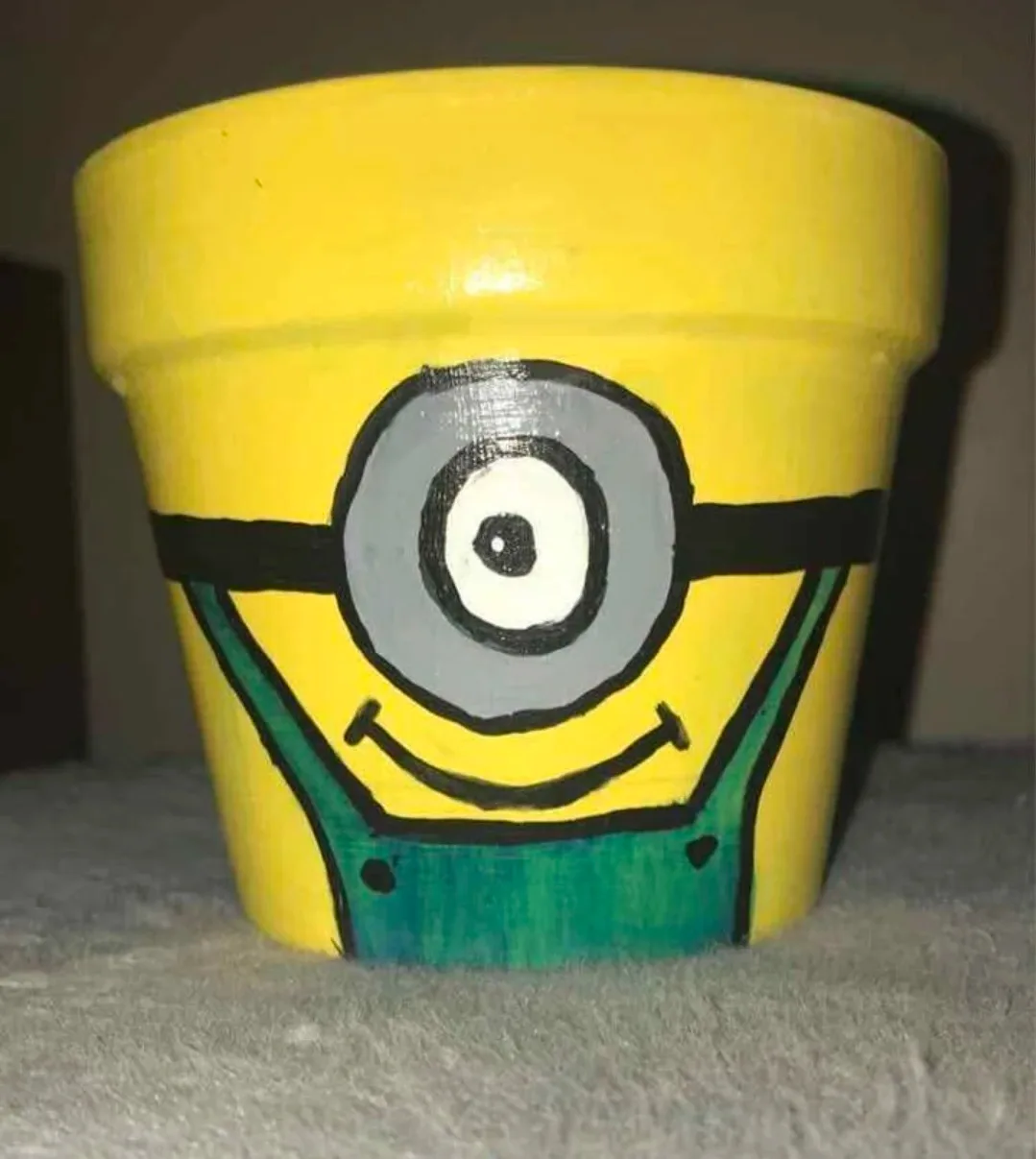 Hand-Painted Character Flower Pots image indicator(2)