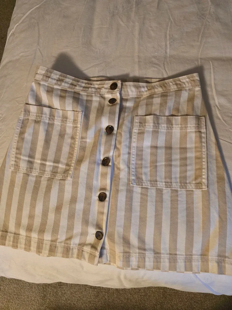 Old Navy Striped Skirt - Size 8