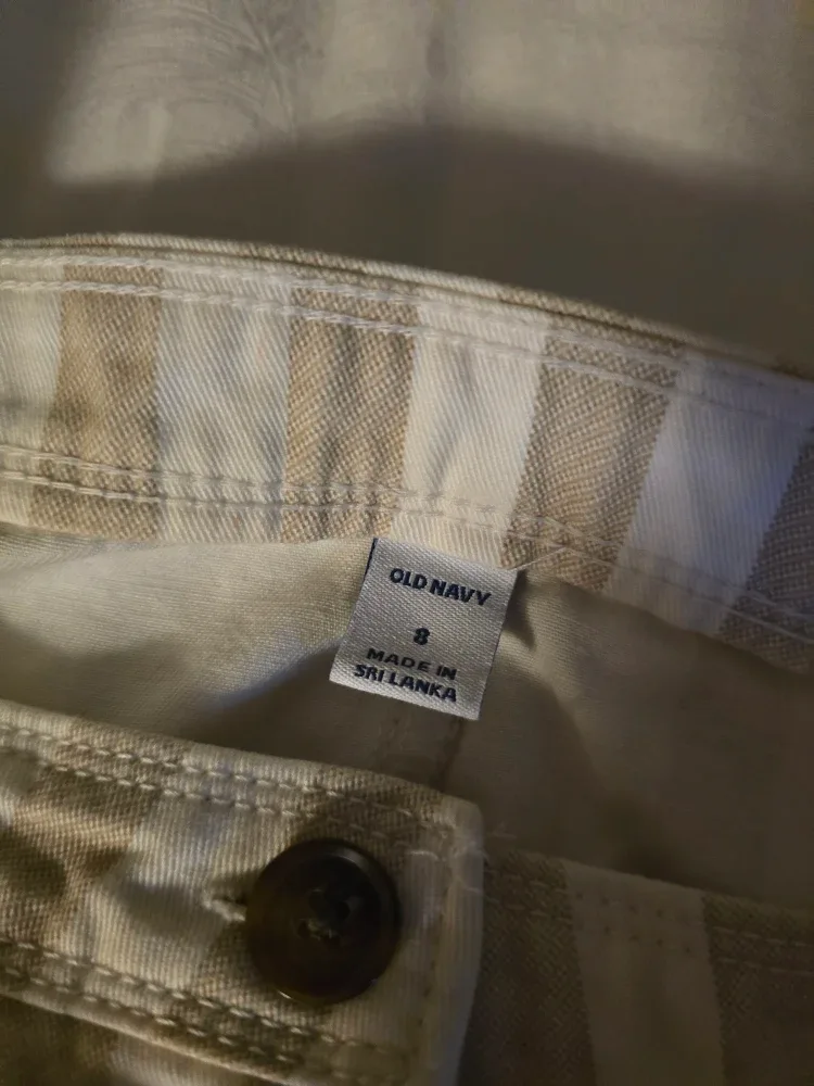 Old Navy Striped Skirt - Size 8 image indicator(2)