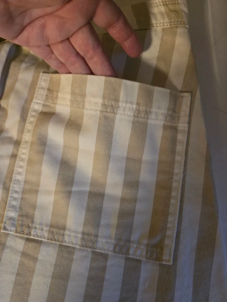 Old Navy Striped Skirt - Size 8 image indicator(3)