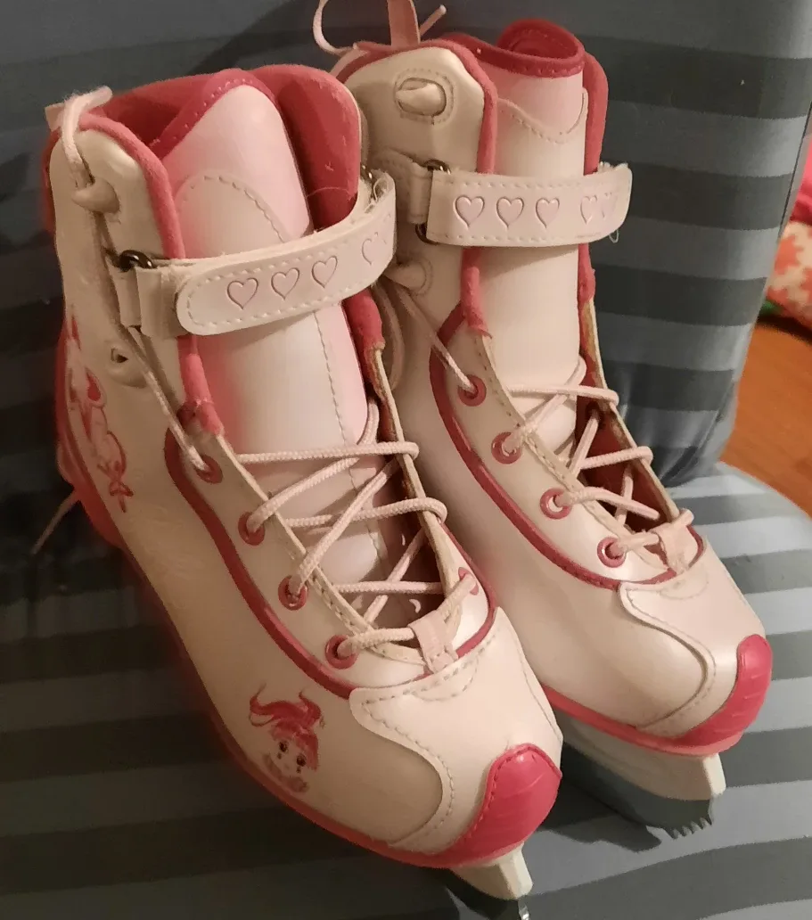 Girls Figure Skates, Size 3 image indicator(2)