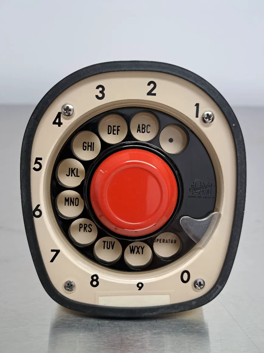 Vintage Ericson Cobra Phone