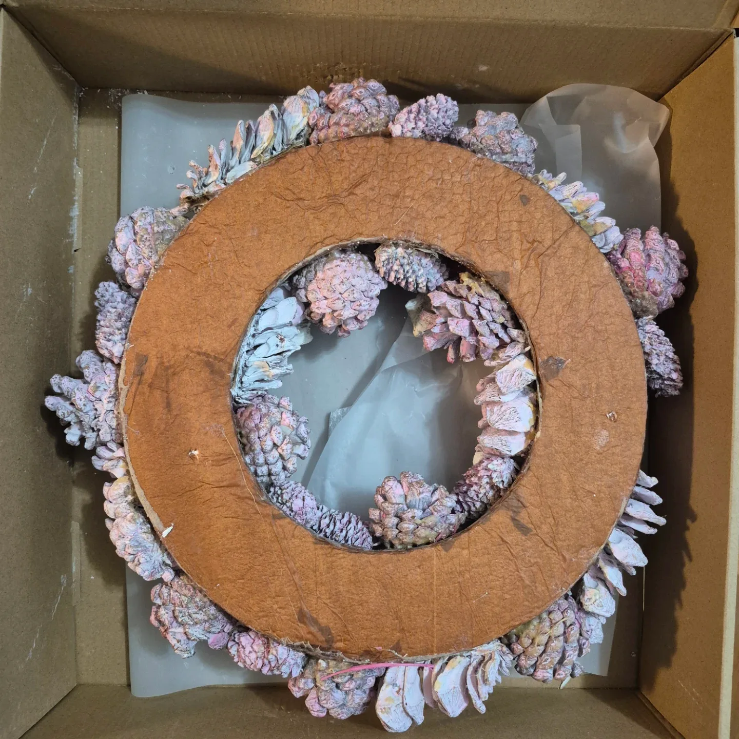 Pink 12'' christmas wreath image indicator(2)