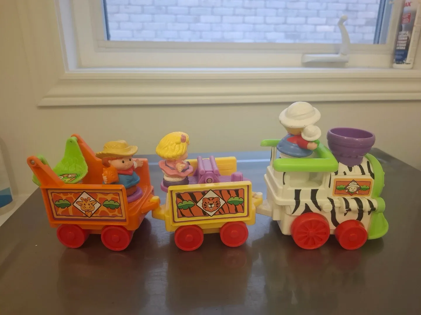 Fisher-Price Little People Animal Sounds Train thumbnail