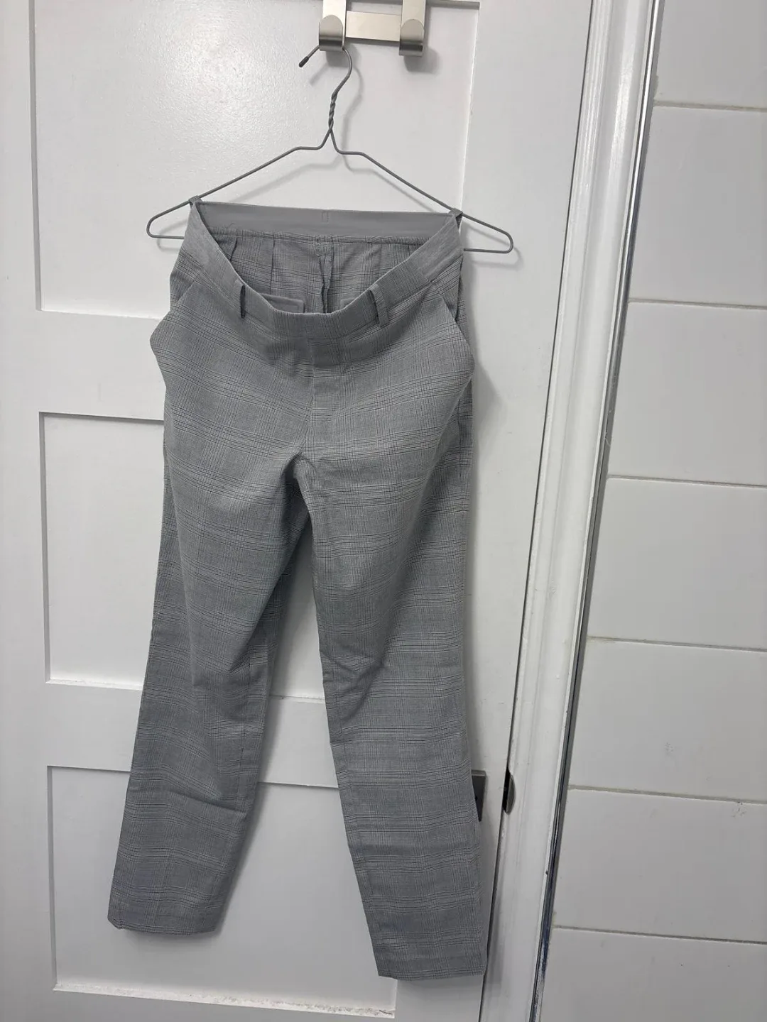 Uniqlo Grey Plaid Pants - Size M thumbnail