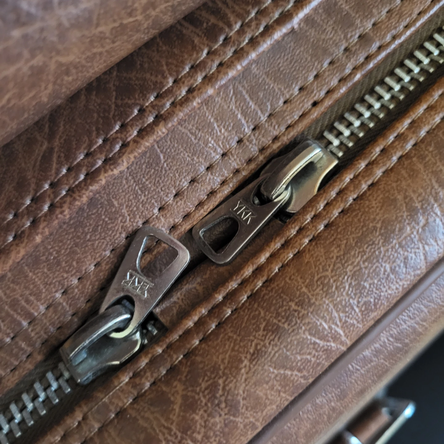 Vintage Brown Suitcase with handbag - photo 2