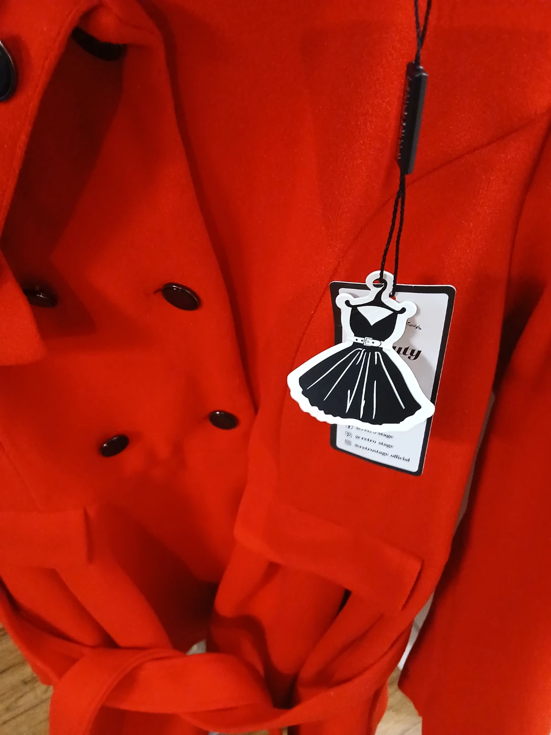 Red belted coat with fur collar - photo 2