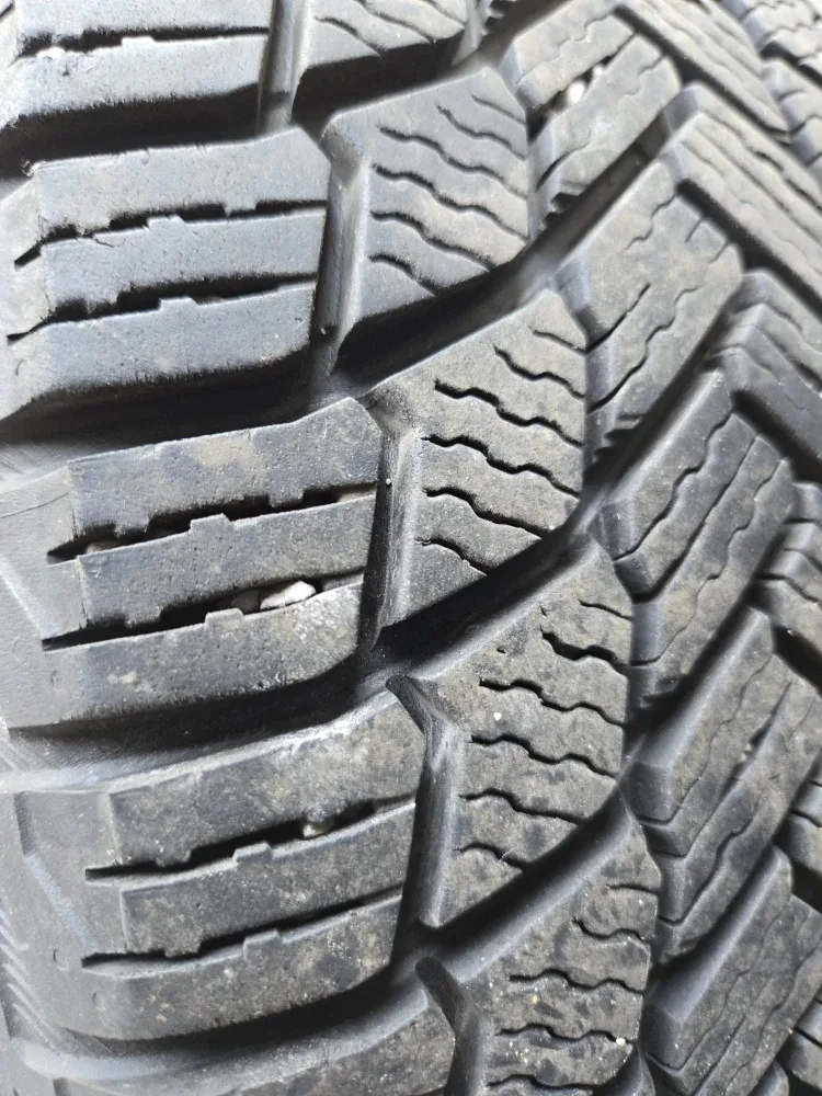 Michelin X-Ice Snow 205/65R16 Tires image indicator(5)