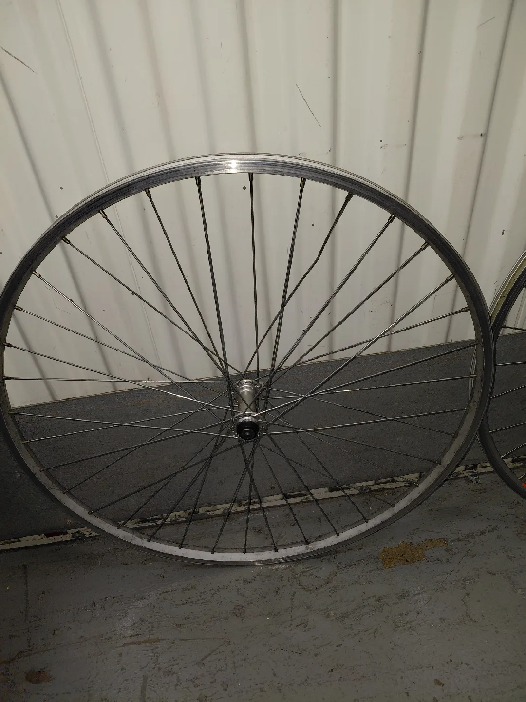 Pair of Silver Bicycle Wheels 27" Trued image indicator(3)