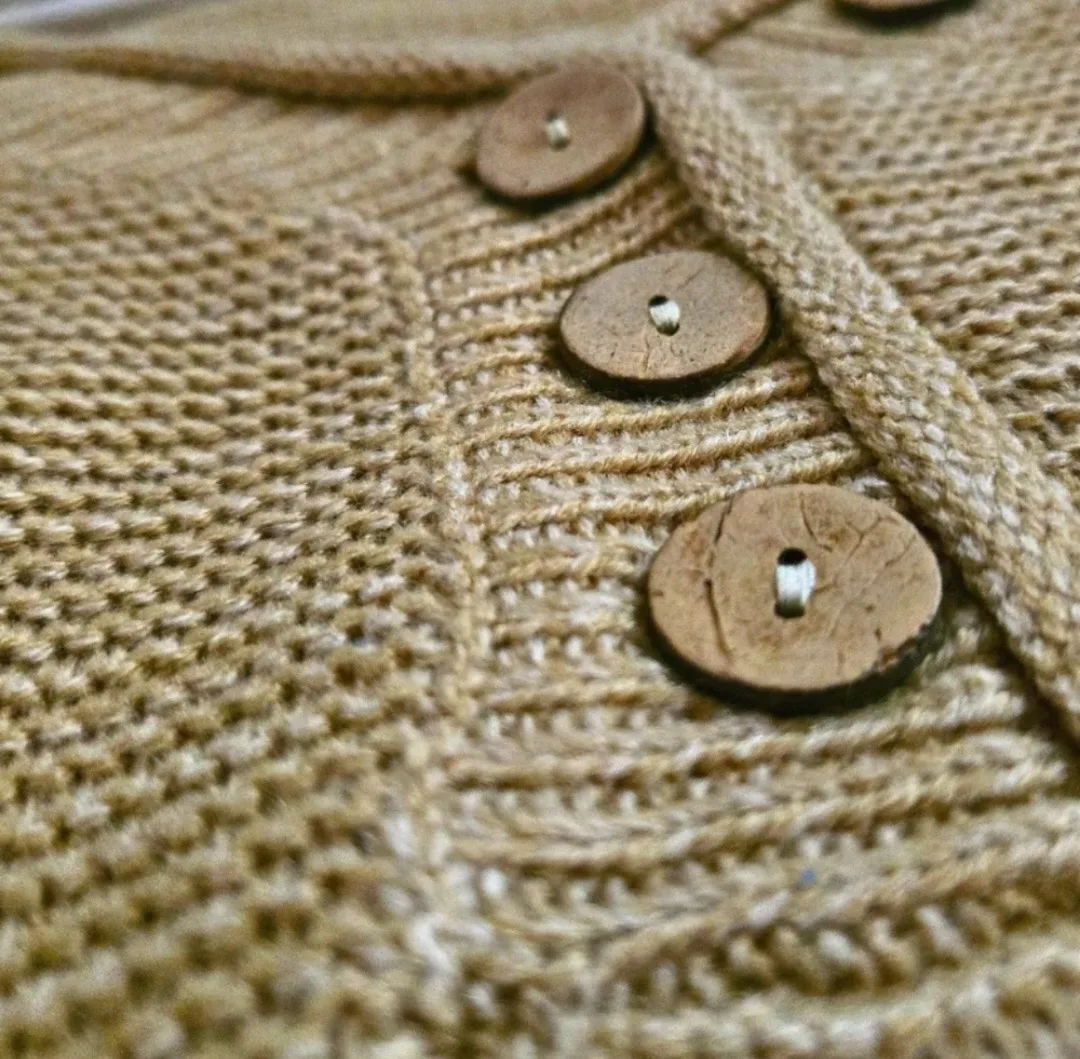 Ribbed Knit Sweater with V-Neck - NWT (size XL) image indicator(2)