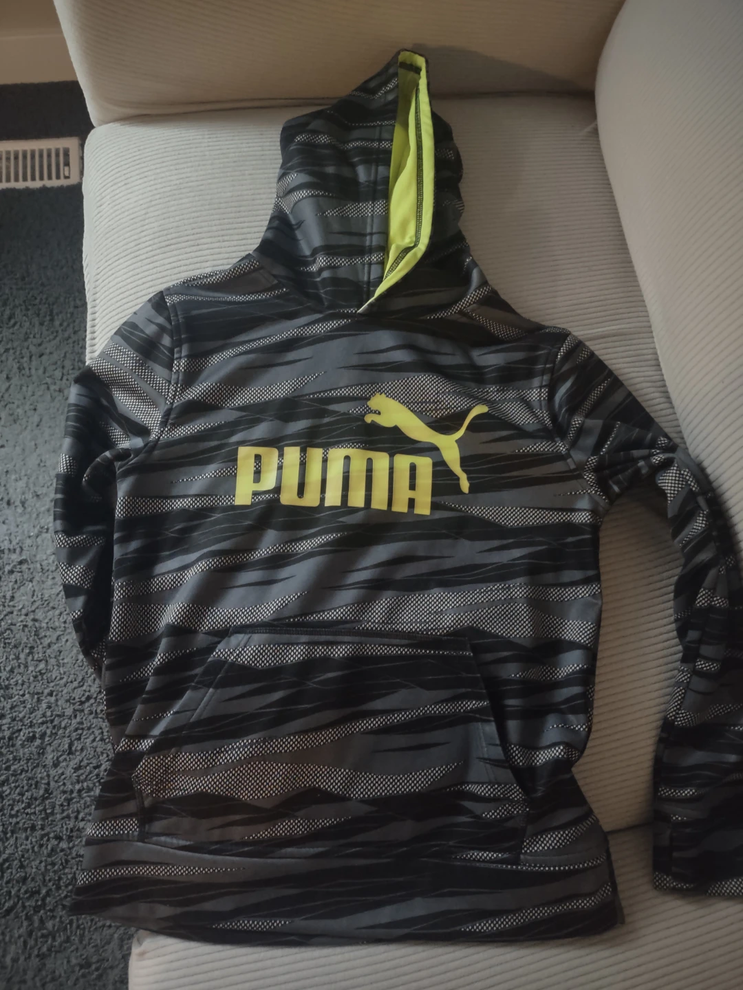 PUMA Hoodie - Grey & Yellow