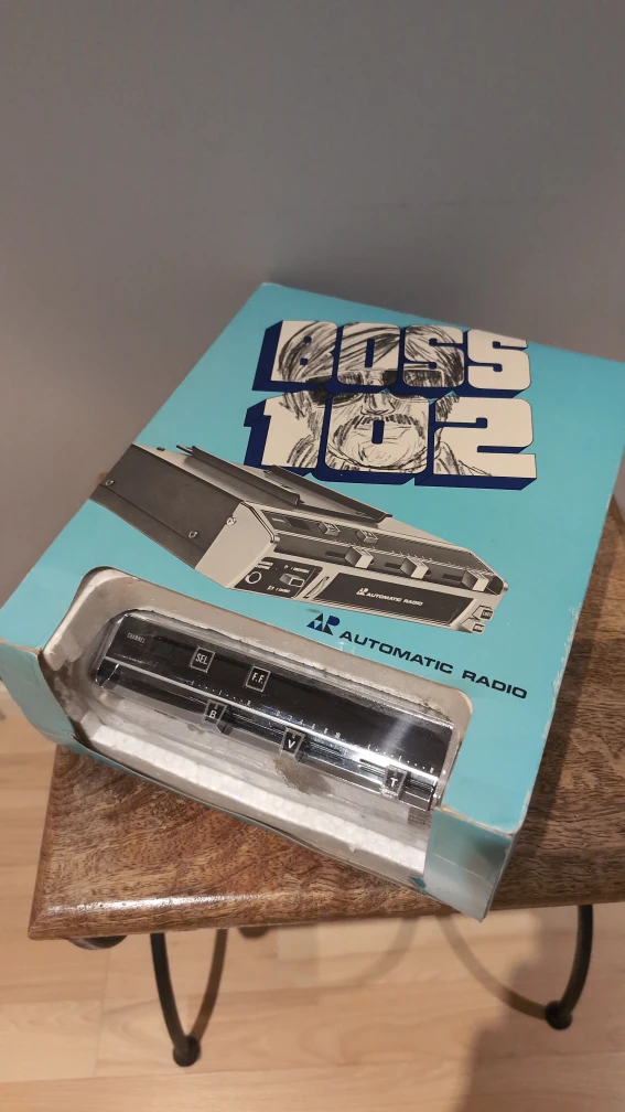 Vintage BOSS 102 Automatic Radio - New in Box
