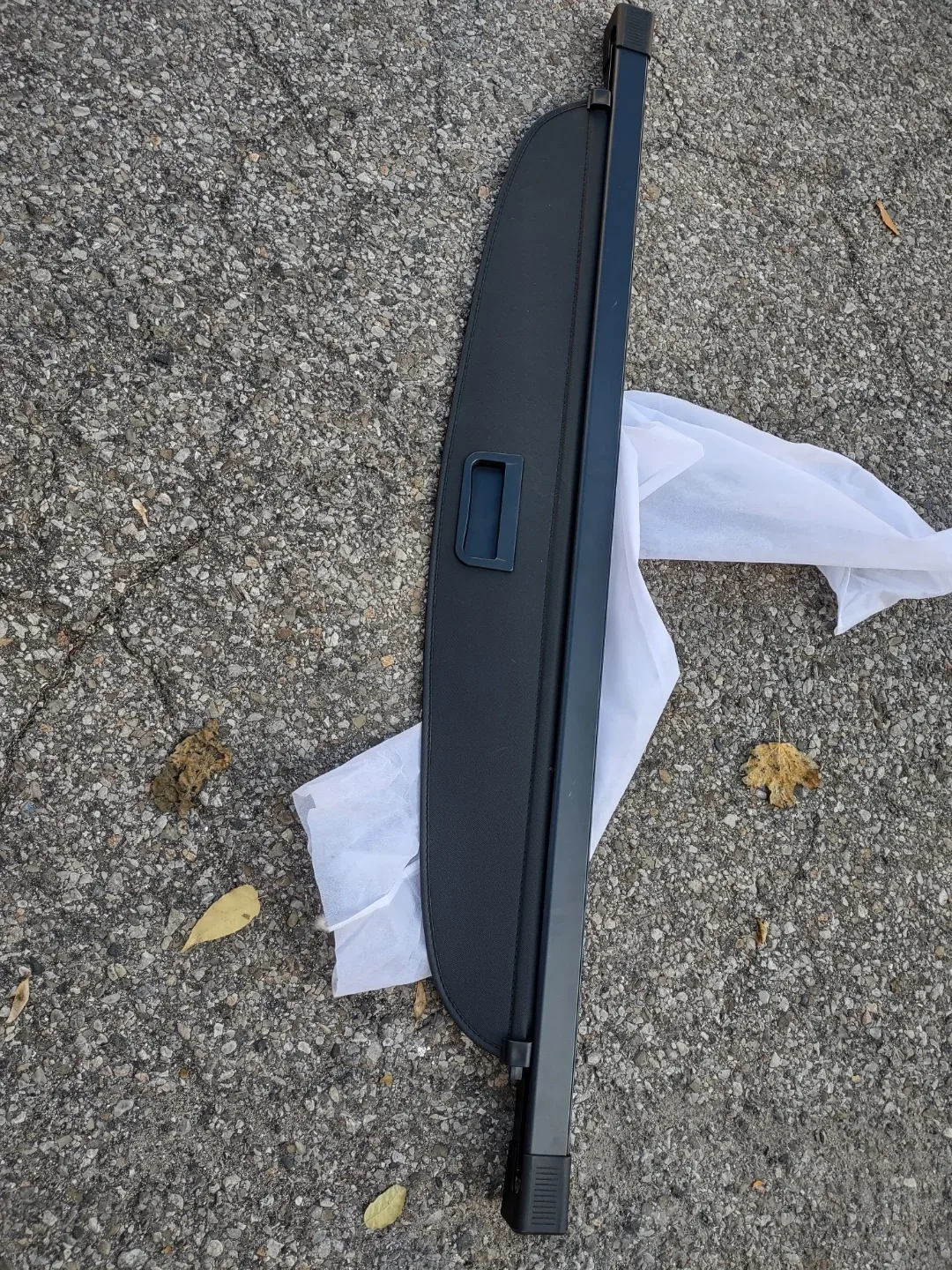 Black Retractable Cargo Cover image indicator(8)