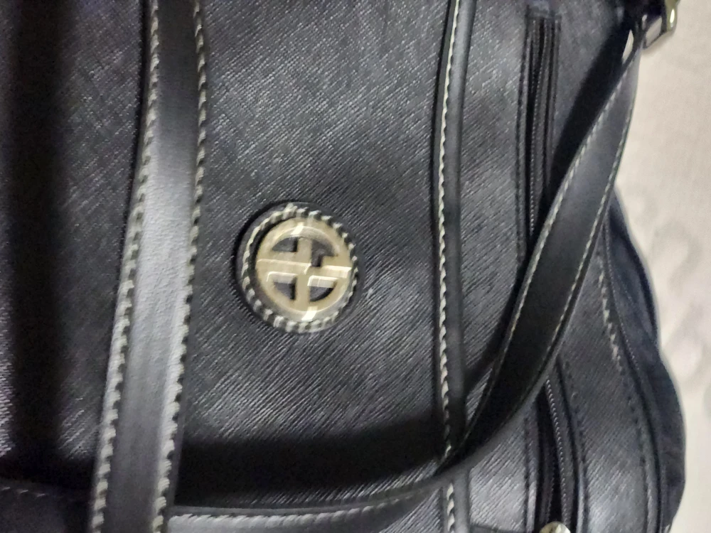 Giani Bernini Black Leather Crossbody Bag - photo 2
