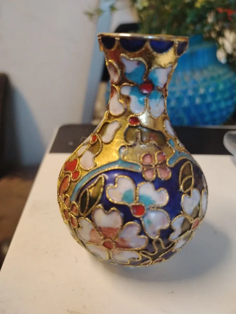 Vintage Cloisonné Vase - Floral Design image indicator(2)
